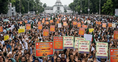 কিস্তিতে নয়, একধাপে পে-স্কেলের দাবিতে সরকারি কর্মচারীদের বিক্ষোভ